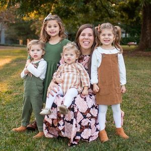 Meet your Posher, Lena